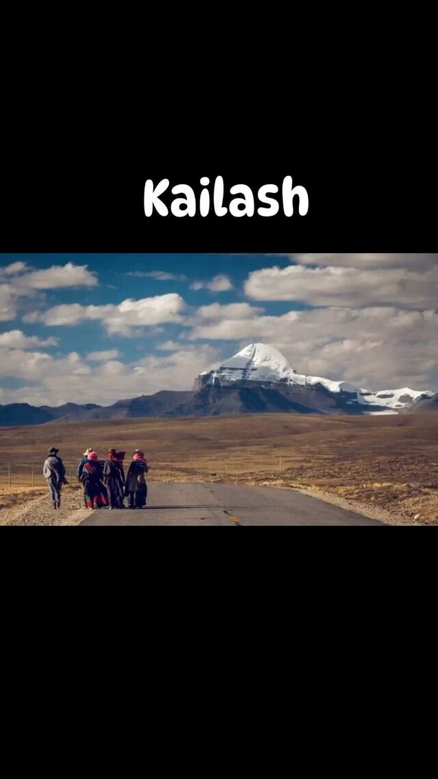 Holy Mount Kailash #kailash #kailashmansarovar #tibettravel #tibetantravel #kailashcharansparsh #tibetfocustravel #tibetfinder #kailashpilgrim #tibetpermit #tibettour